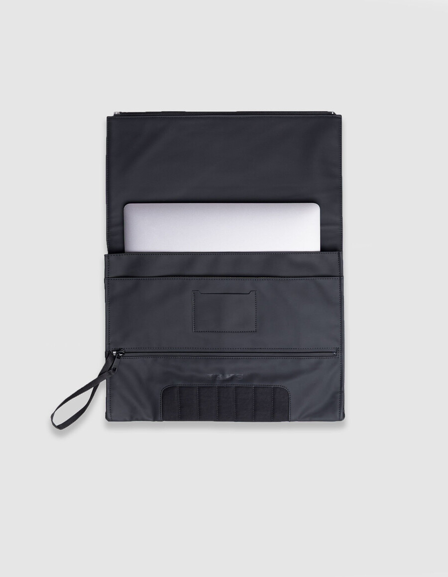 bolso clutch de nailon negro efecto goma para hombre