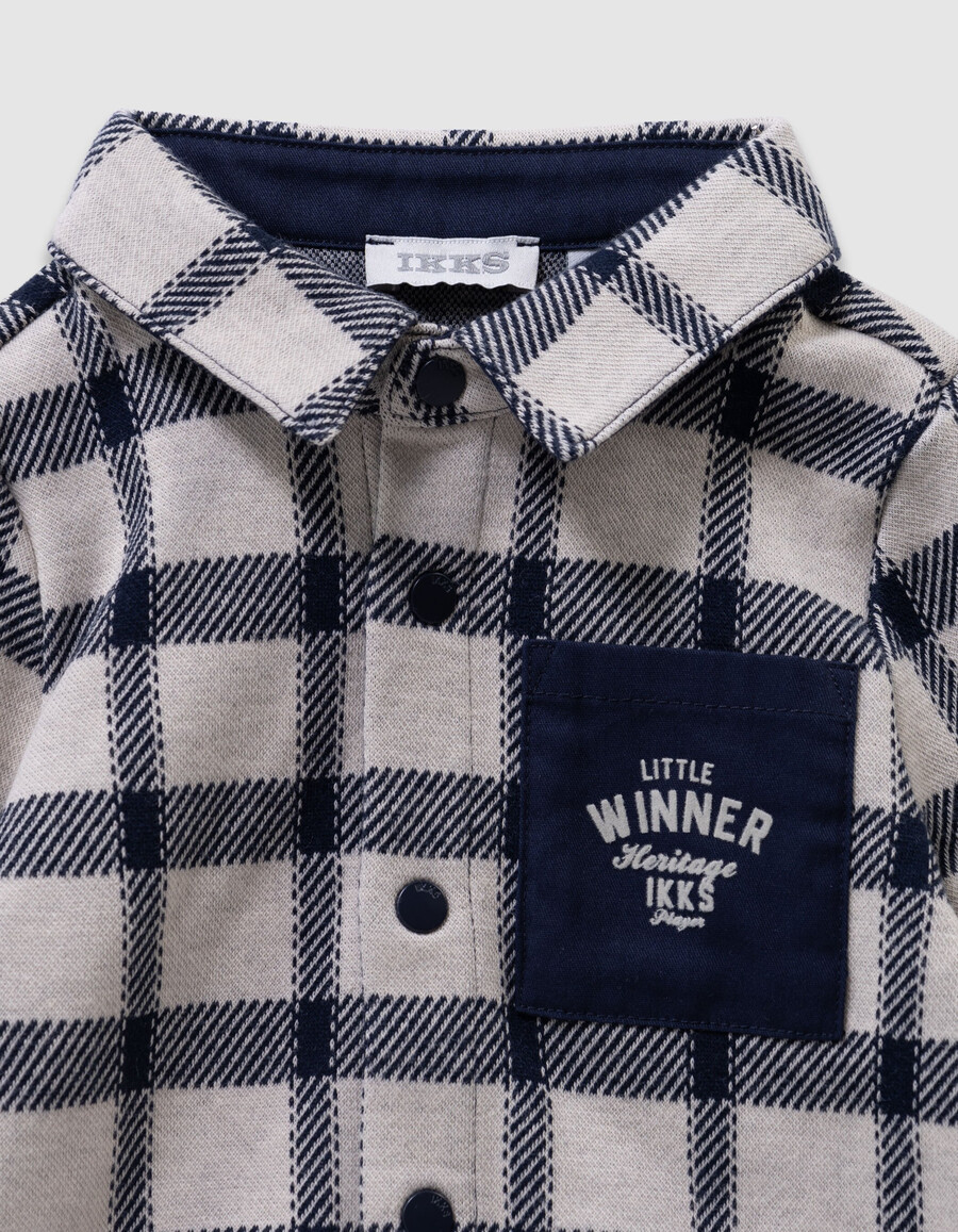 camisa color crudo con cuadros azul marino para bebé niño