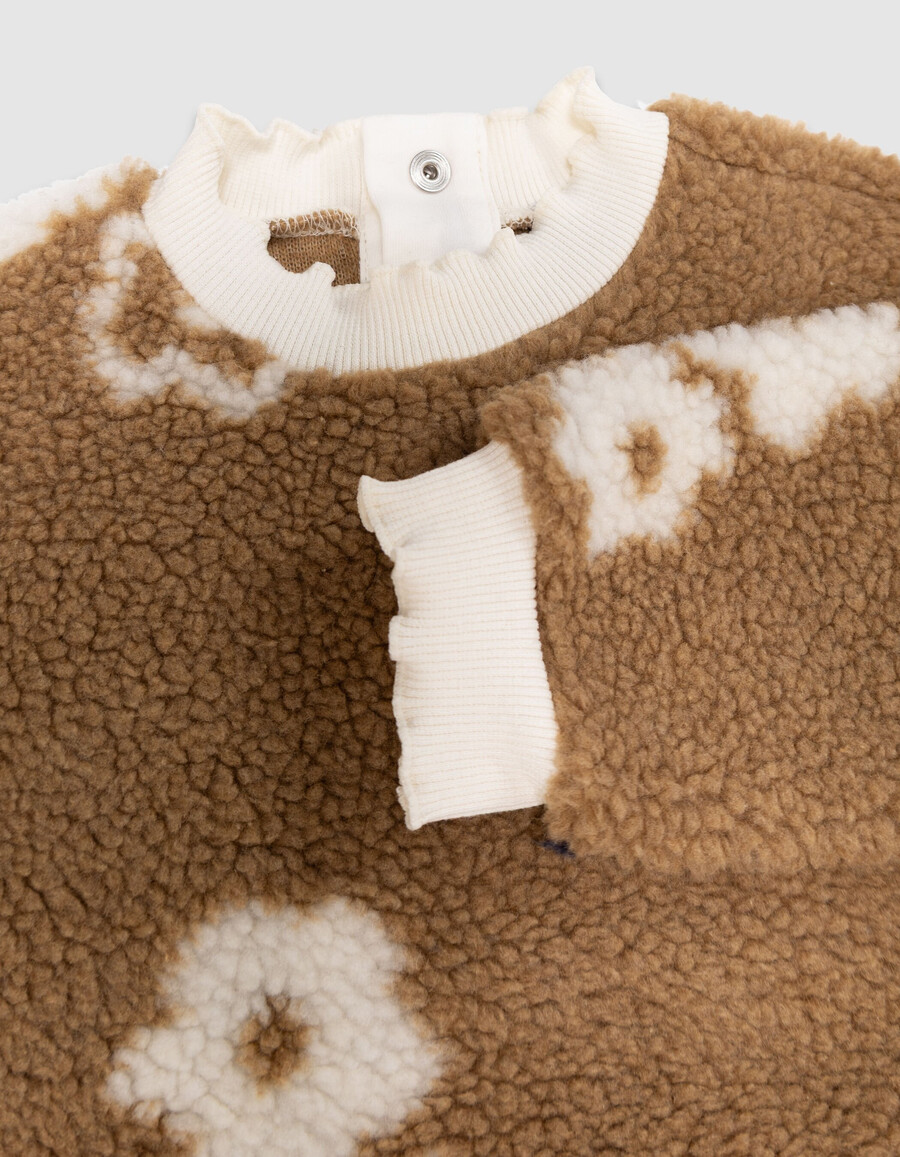sudadera sherpa beige con estampado floral para niña