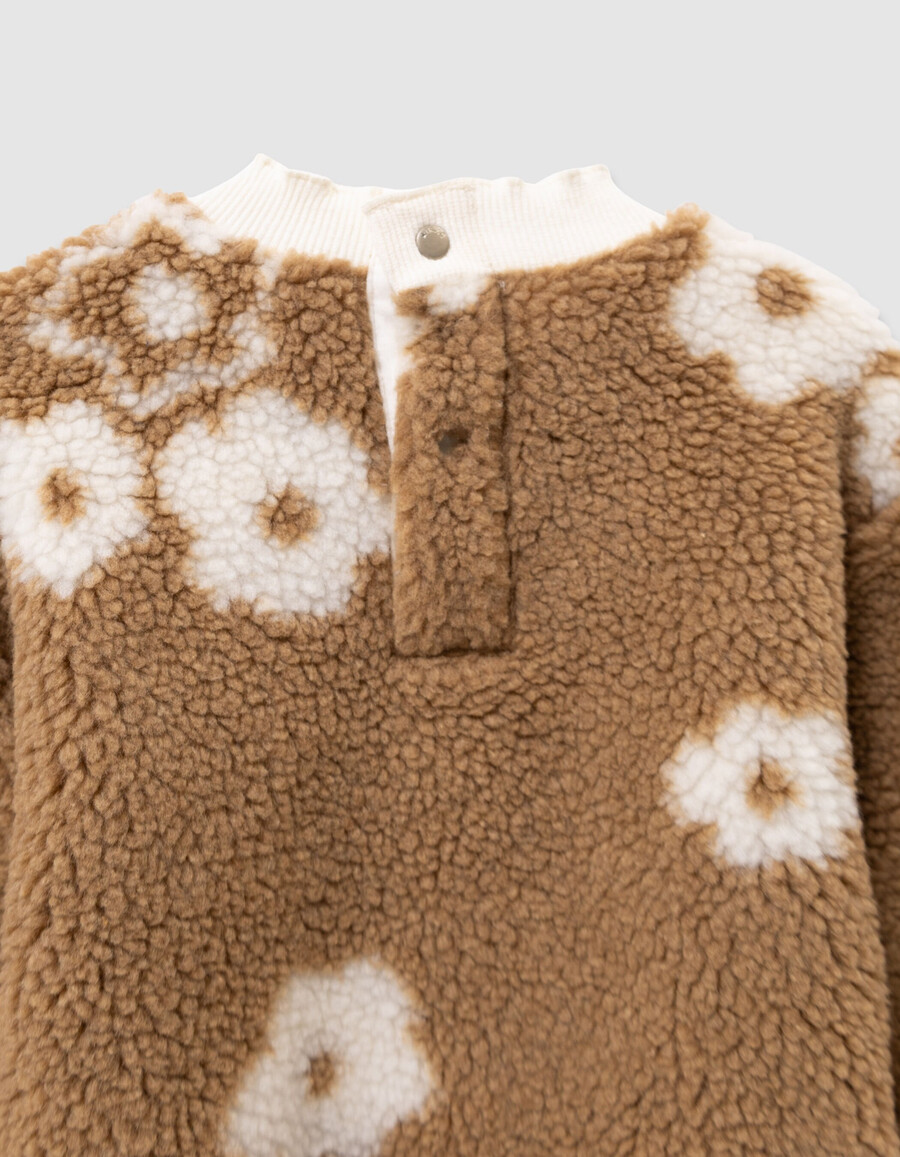 sudadera sherpa beige con estampado floral para niña