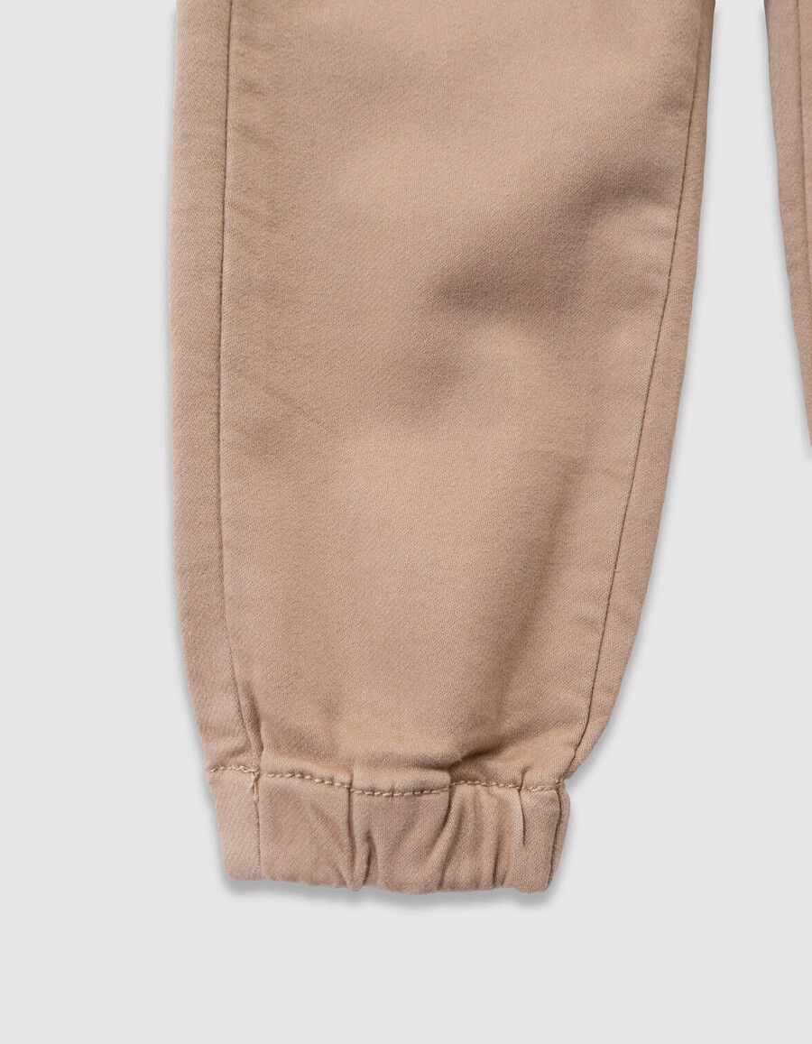 vaqueros holgados beige con cintura elástica para niño
