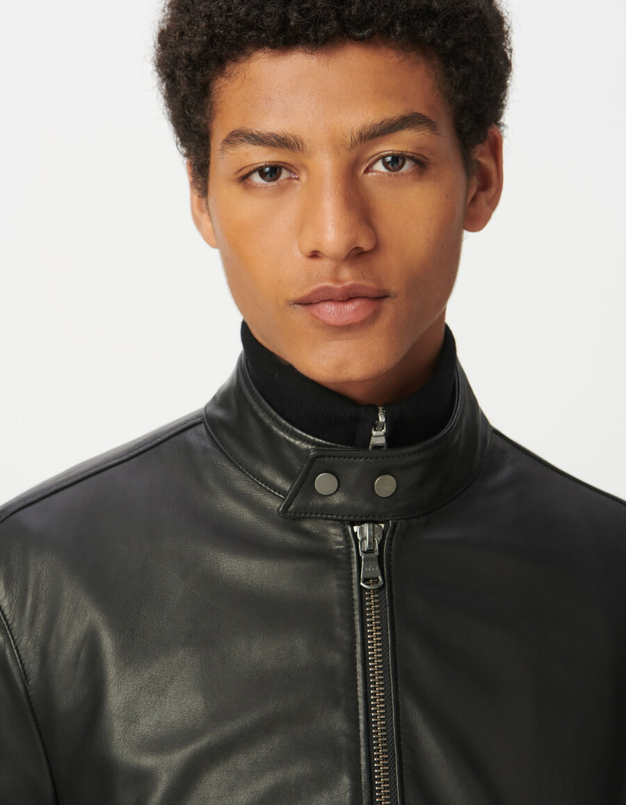 chaqueta de cuero negra para hombre con ribete acanalado