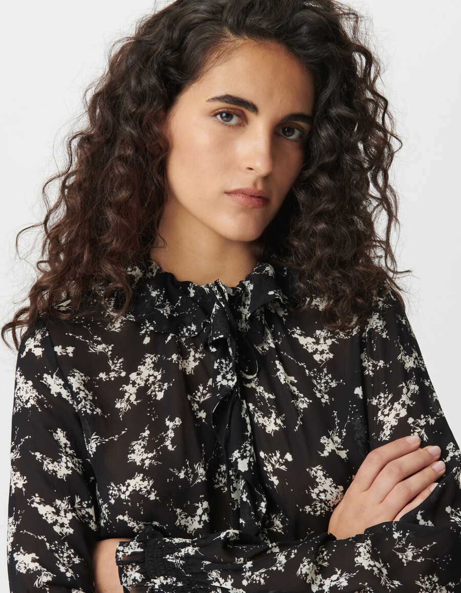 camisa de gasa negra para mujer con estampado de flores silvestres
