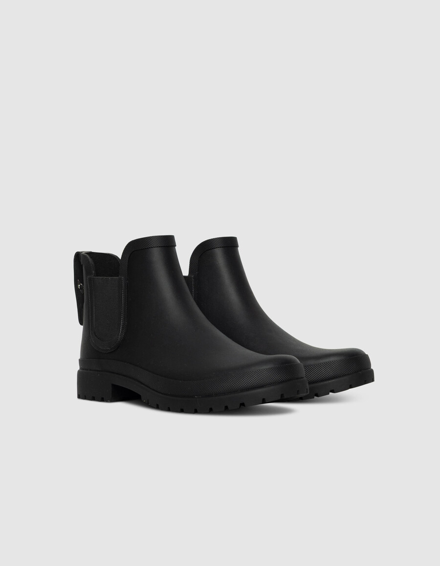 botas de lluvia chelsea negras para mujer con suela con tacos