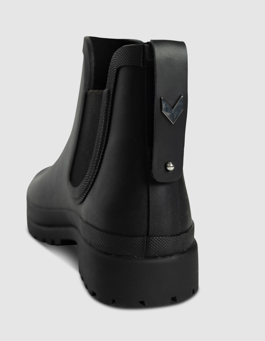 botas de lluvia chelsea negras para mujer con suela con tacos