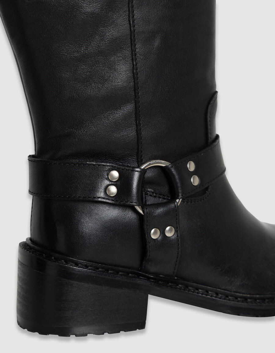 botas de motociclista de piel negra para mujer con doble hebilla