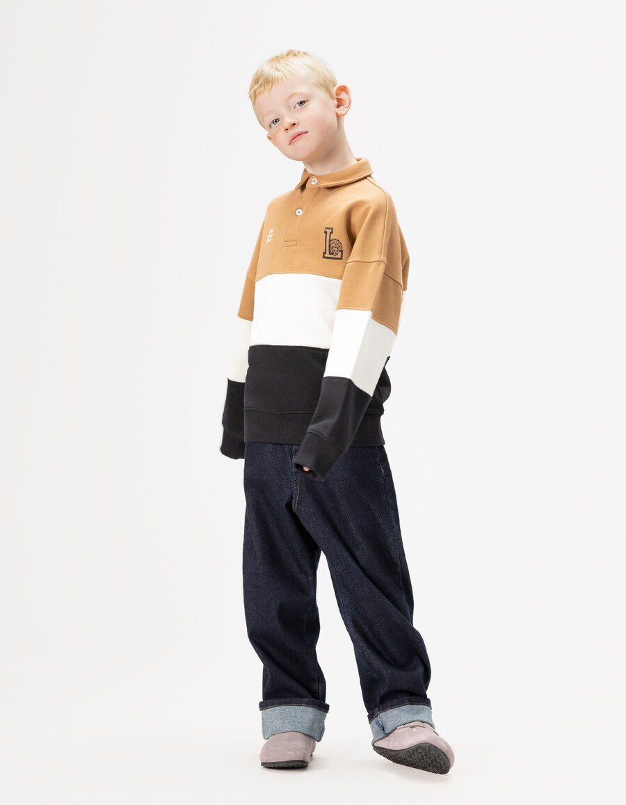 sudadera polo de algodón orgánico para niño en color camelcrudoazul marino