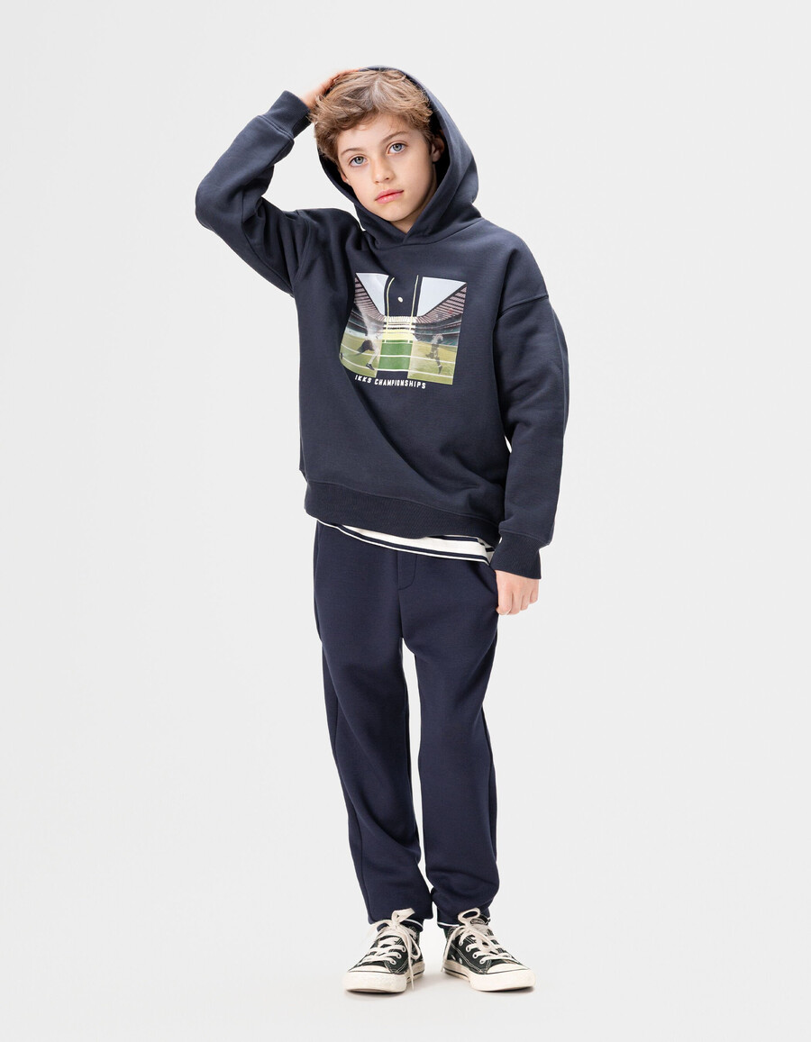 sudadera con capucha azul marino para niño con imagen lenticular