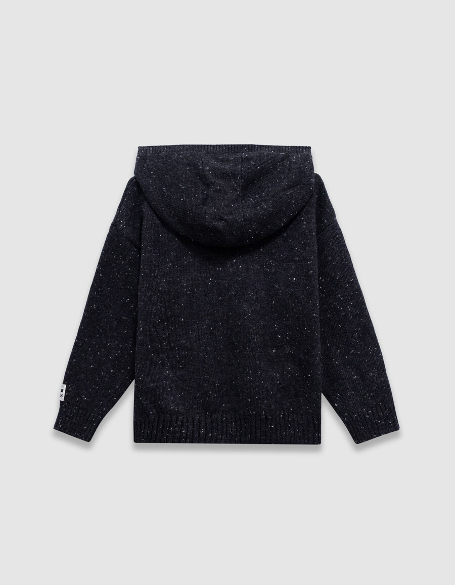 sudadera con capucha de punto negro jaspeado para niño con insignia de número