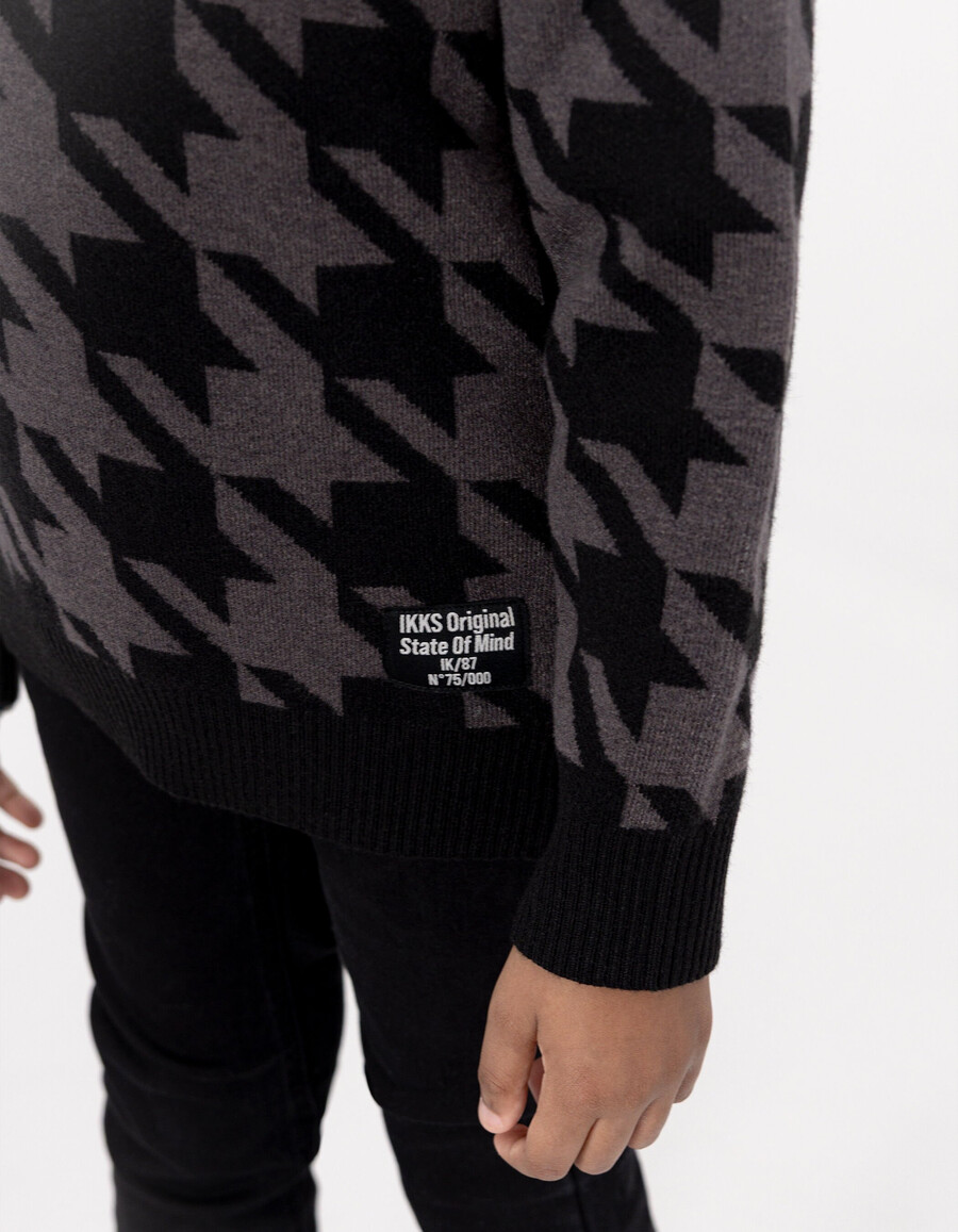 suéter de punto con cuello abotonado y estampado de pata de gallo gris para niño