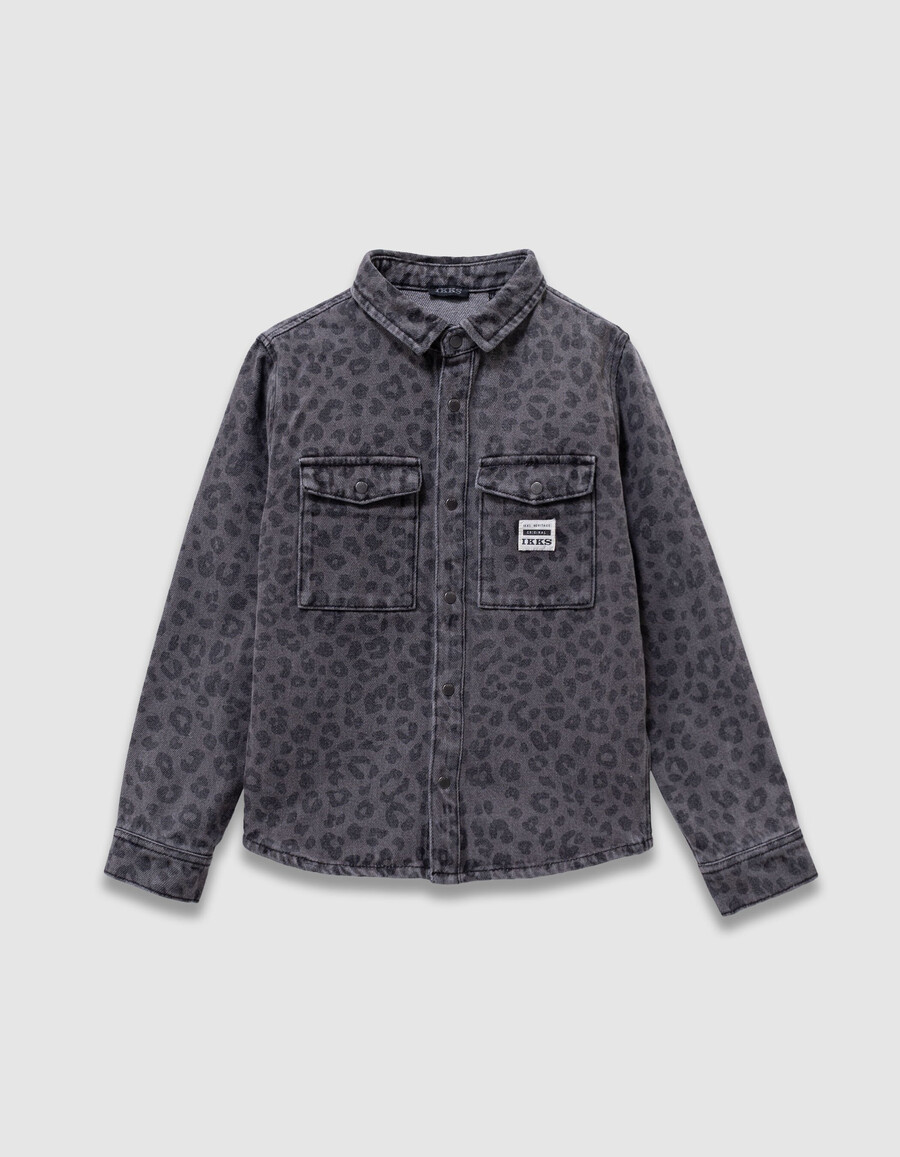 camisa vaquera gris con estampado de leopardo para niño