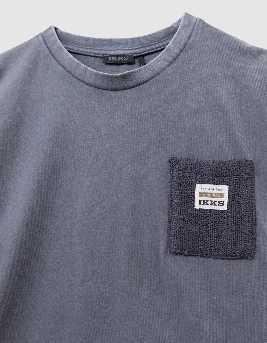 camiseta de manga larga de algodón orgánico azul para niño bolsillo de punto