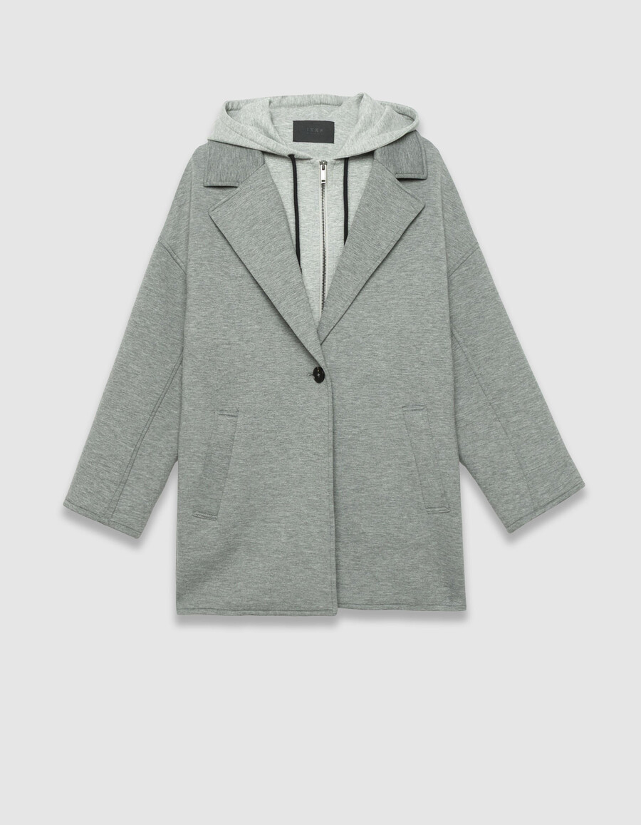 abrigo gris de mujer con capucha desmontable
