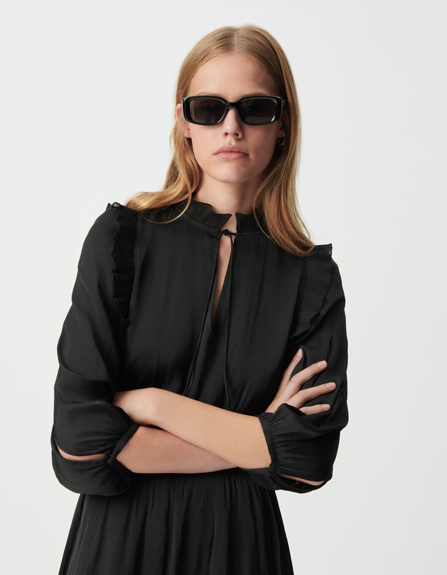 vestido de satén negro arrugado para mujer con volantes plisados