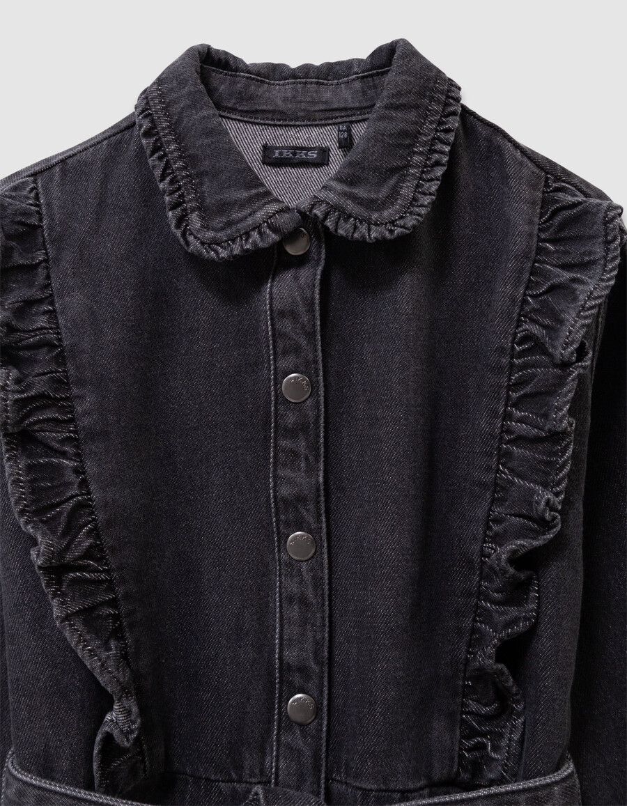vestido vaquero gris con cinturón y volantes para niña
