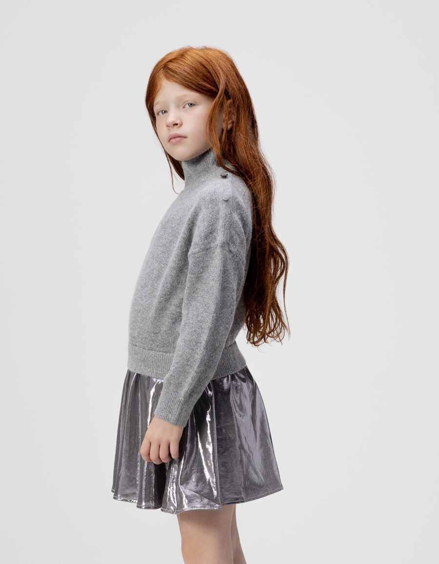 vestido de niña en tejido mixto de punto y lamé gris