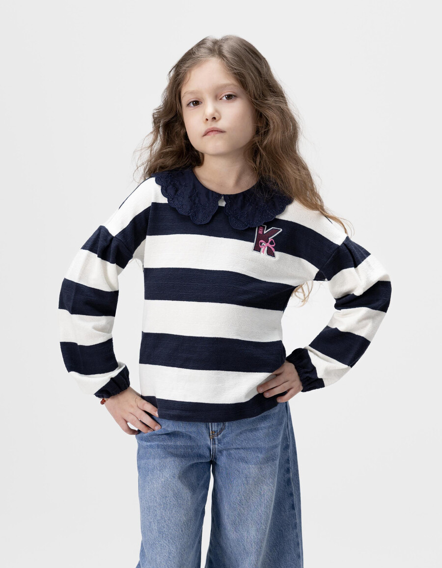 camiseta marinera de rayas azul marinocrudo para niña cuello bordado
