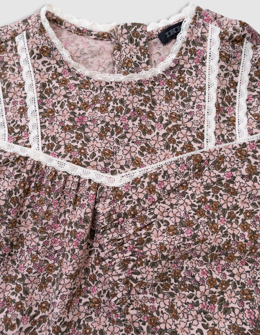 blusa rosa para niña con estampado de flores otoñales