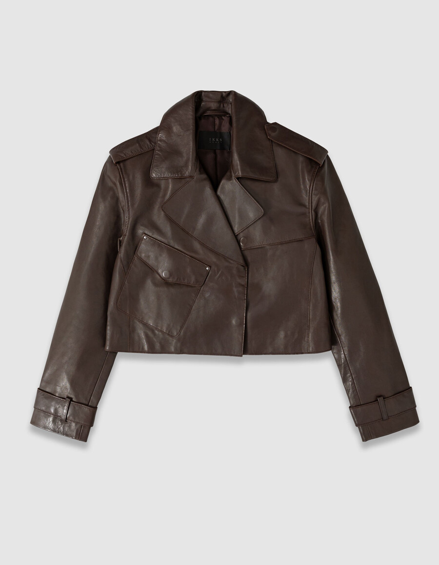 chaqueta corta estilo gabardina de cuero marrón para mujer