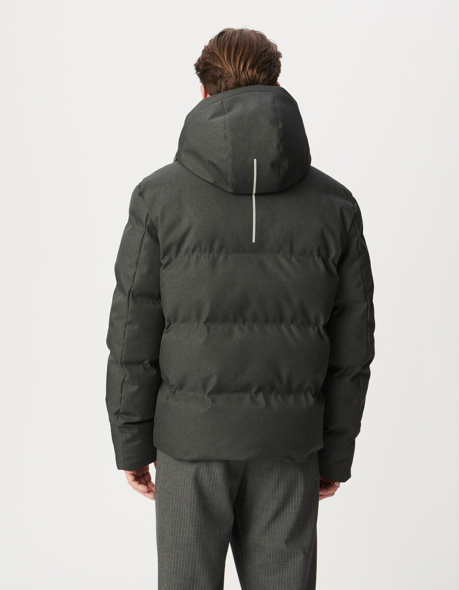 chaqueta acolchada con capucha impermeable gris para hombre
