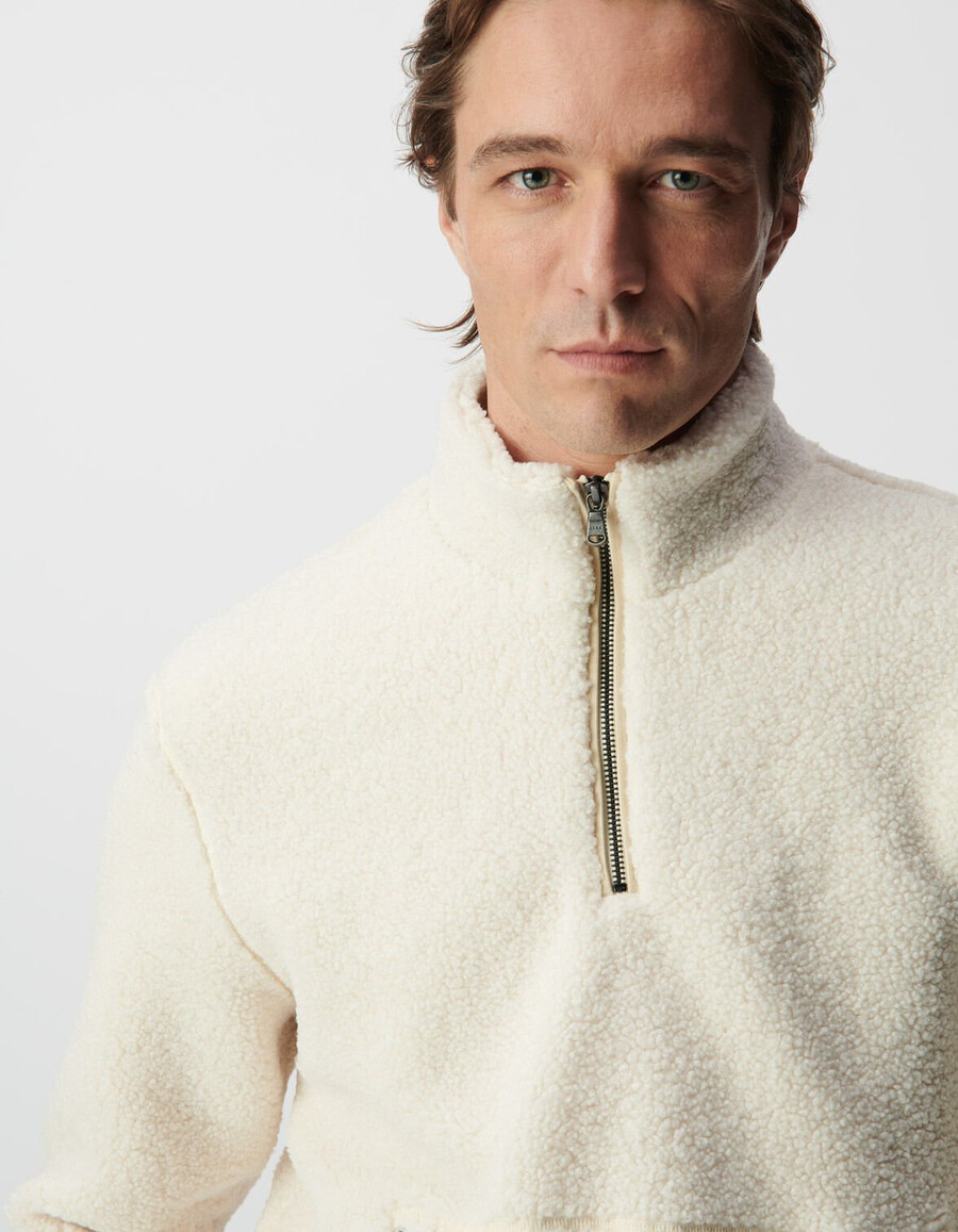 sudadera sherpa blanca con cuello para hombre