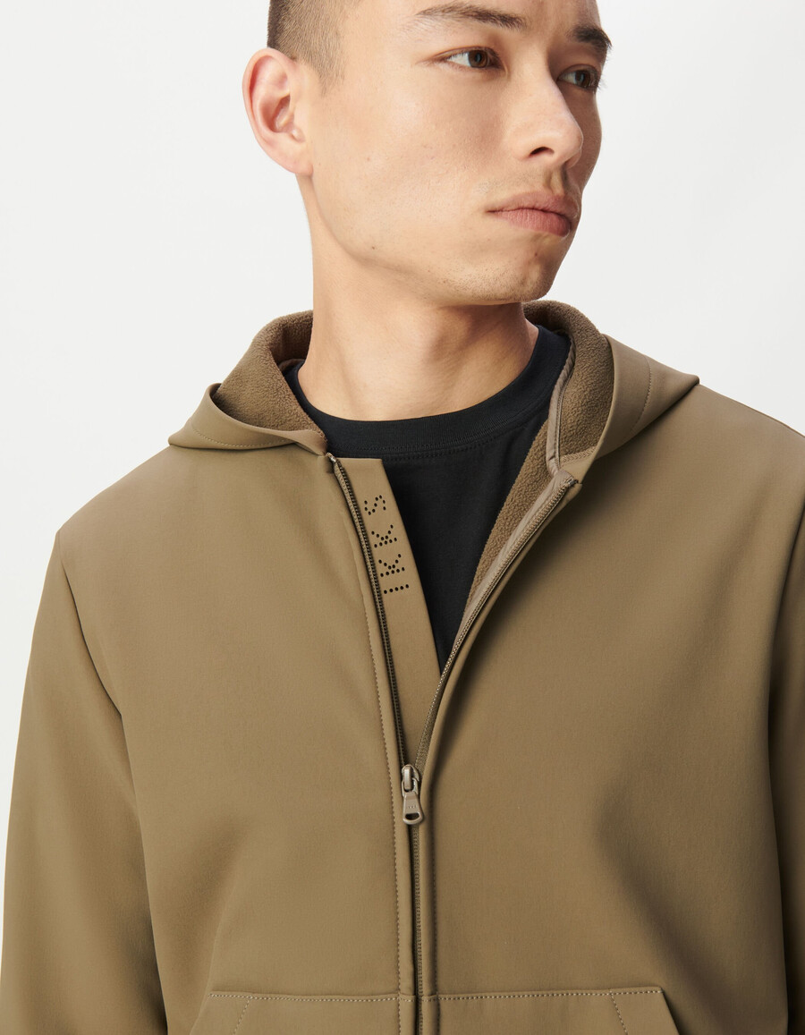 cárdigan con capucha impermeable y transpirable para hombre en beige