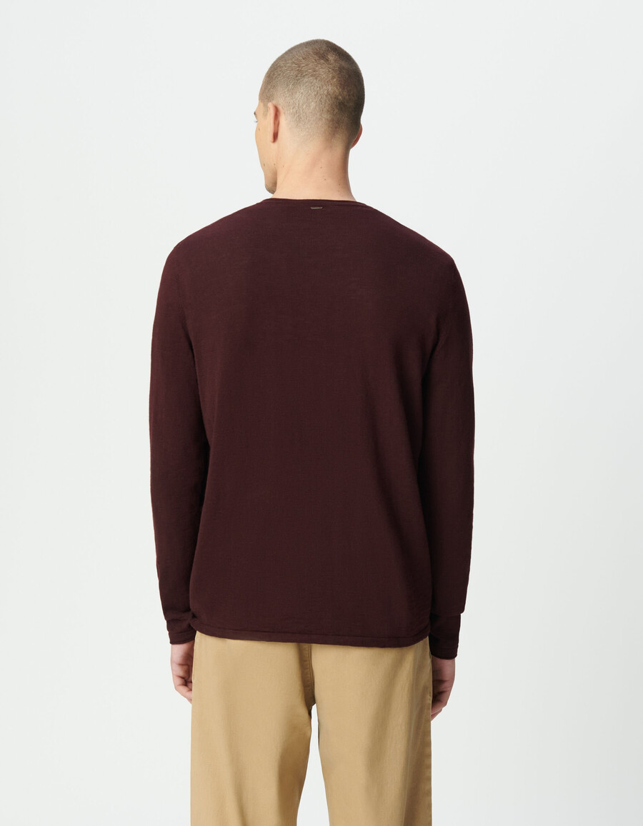 suéter de punto fino flameado de algodón orgánico color ciruela para hombre