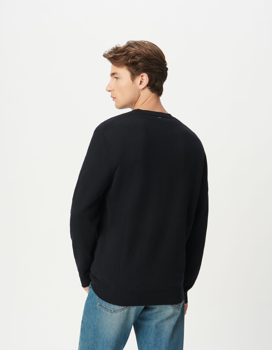 suéter de cuello redondo de punto texturizado azul marino para hombre