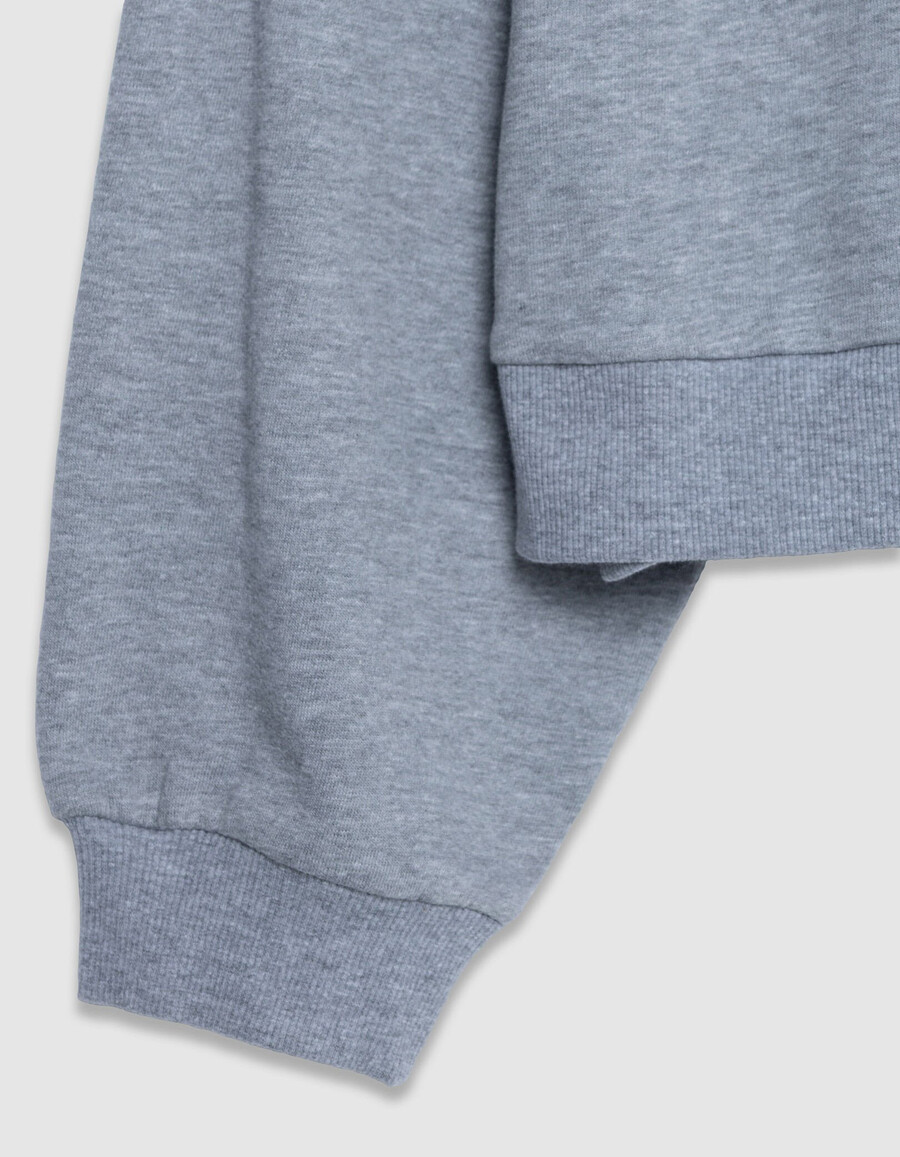 sudadera gris extragrande con cuello joya para mujer