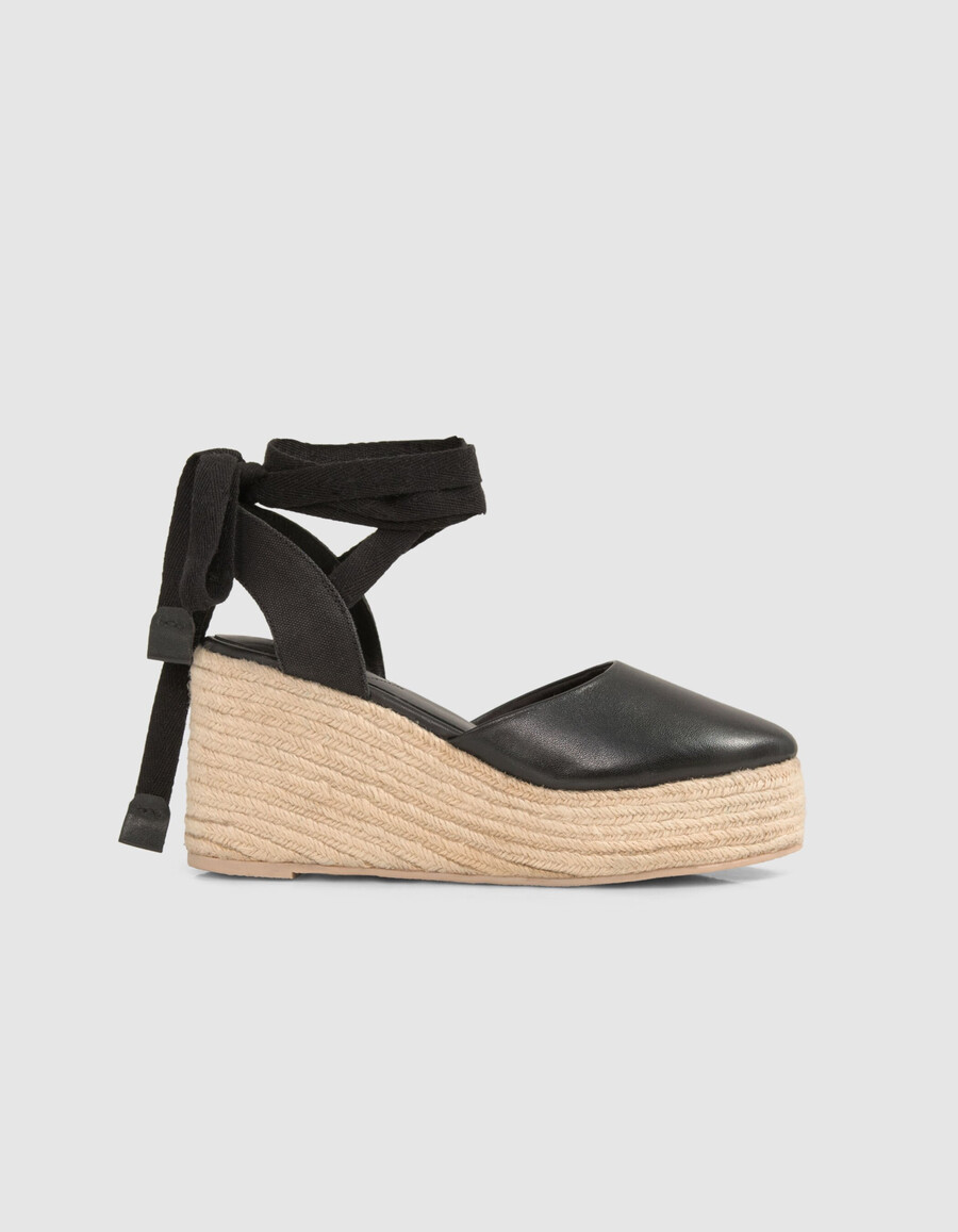 alpargatas de plataforma con cordones de cuero negro para mujer