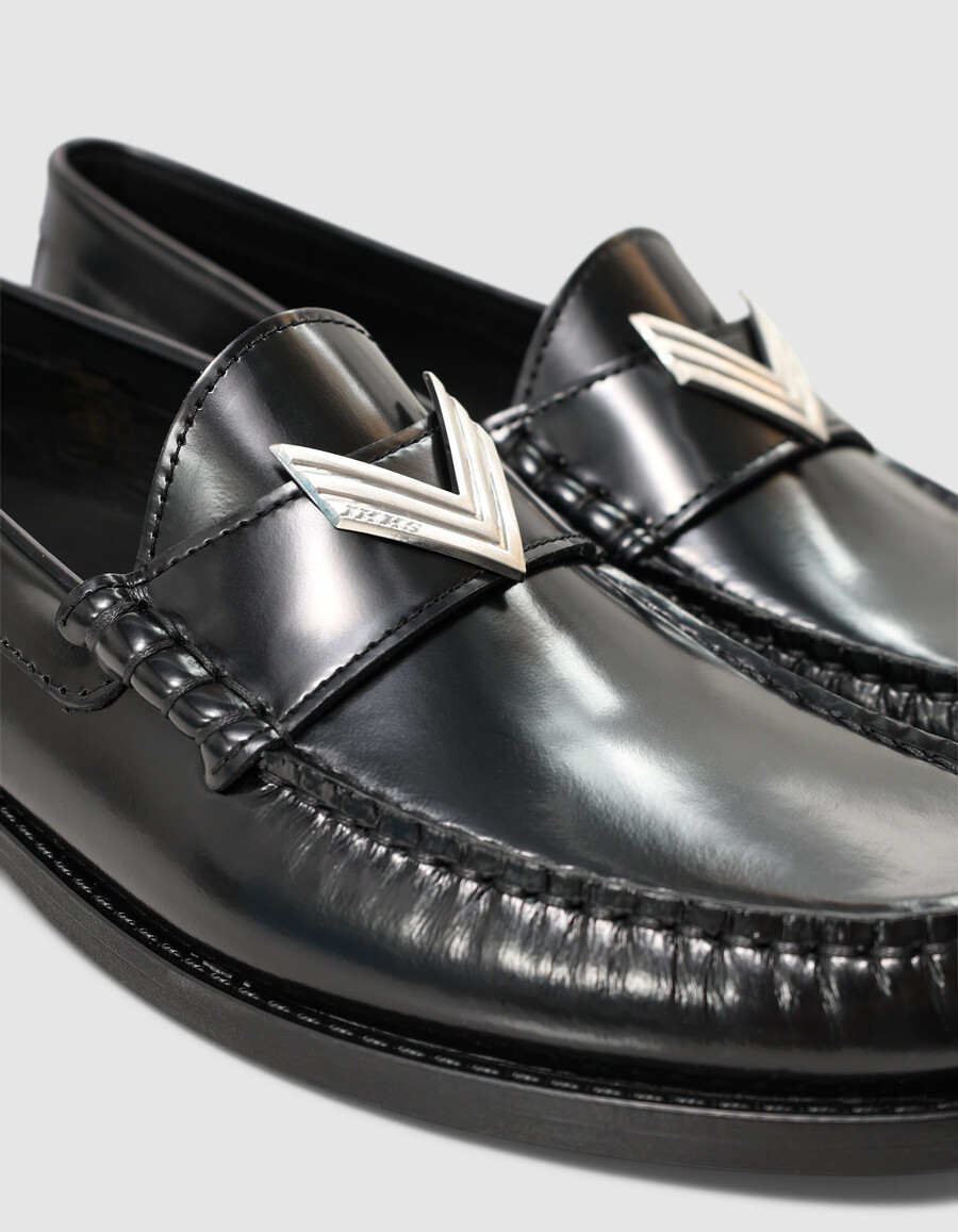 mocasines de piel glacé negra para mujer