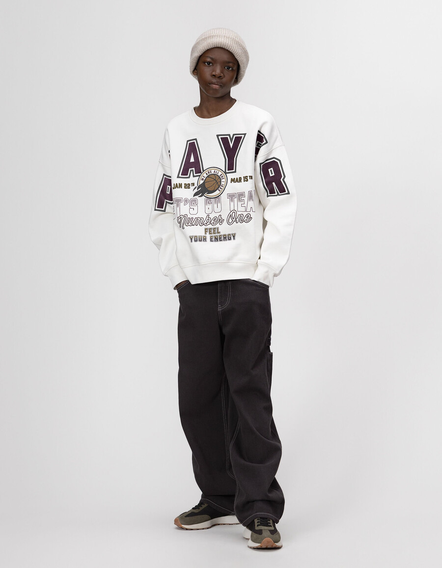 sudadera blanca para niño con estampado y bordado xl