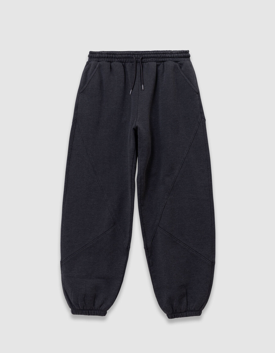 joggers grises para niño con aberturas