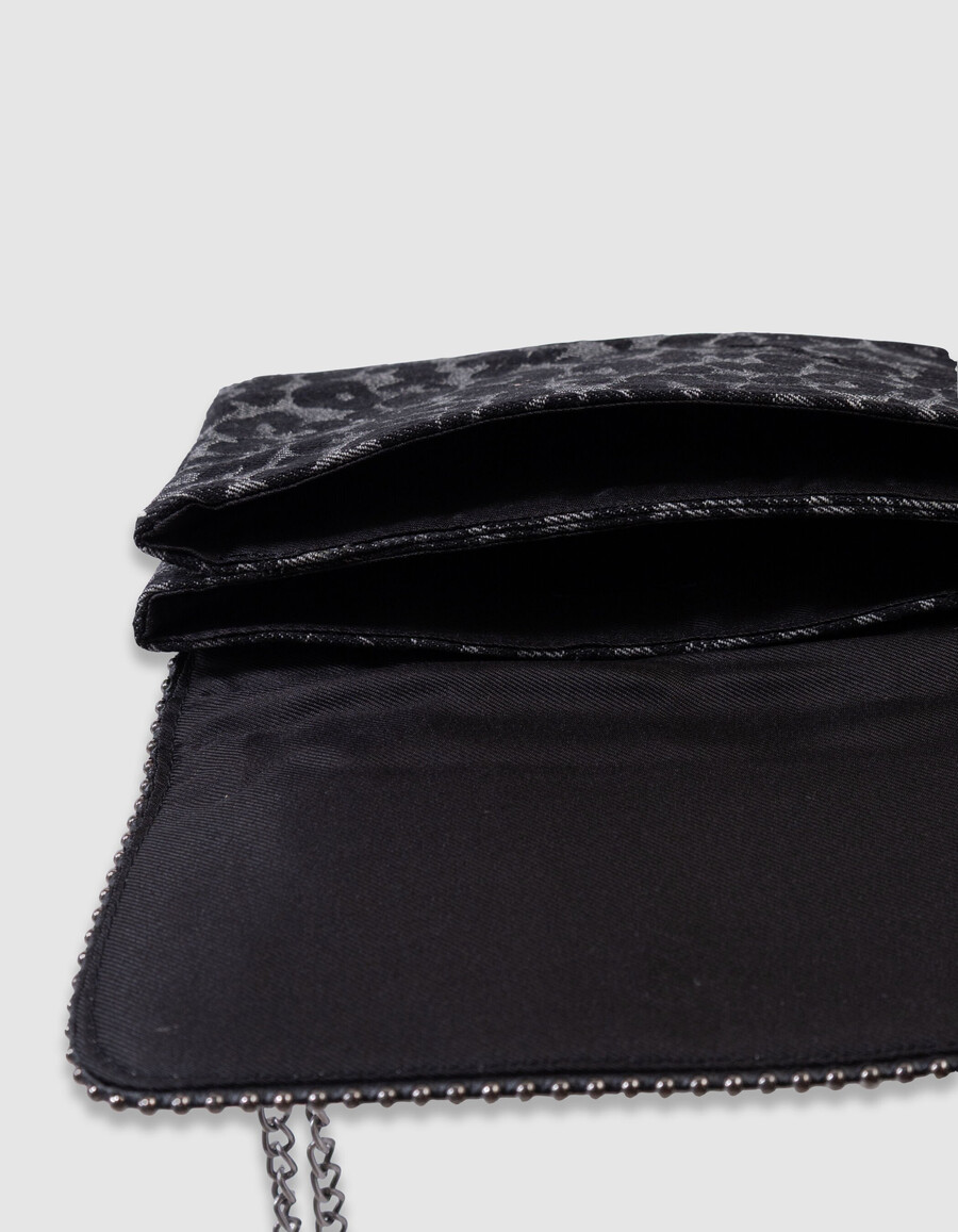 bolso negro para niña con estampado de leopardo y borde de microperlas