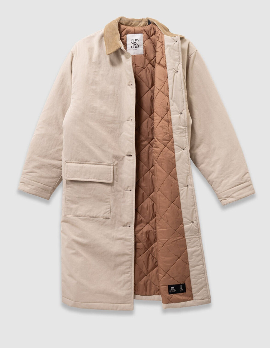 gabardina beige con cuello de terciopelo para niña