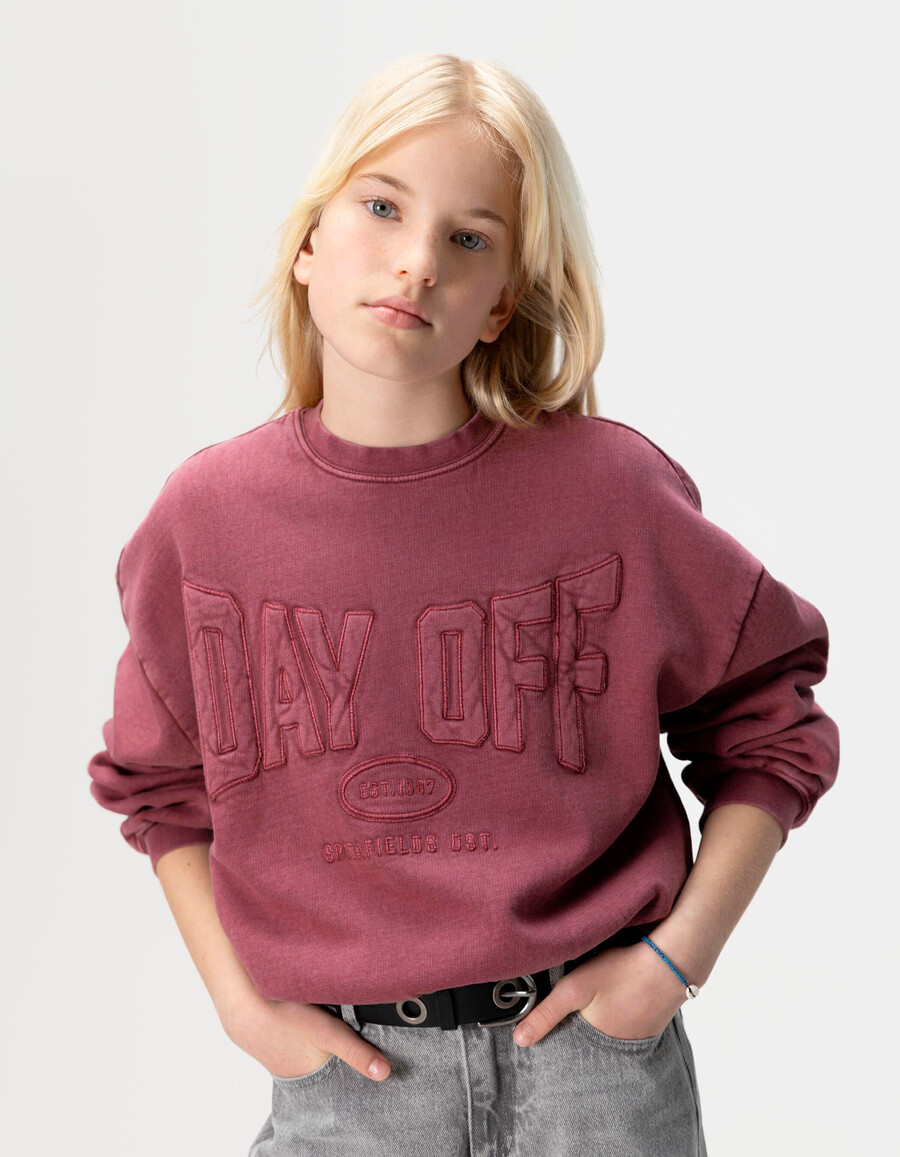 sudadera burdeos para niña con letras bordadas talla xl