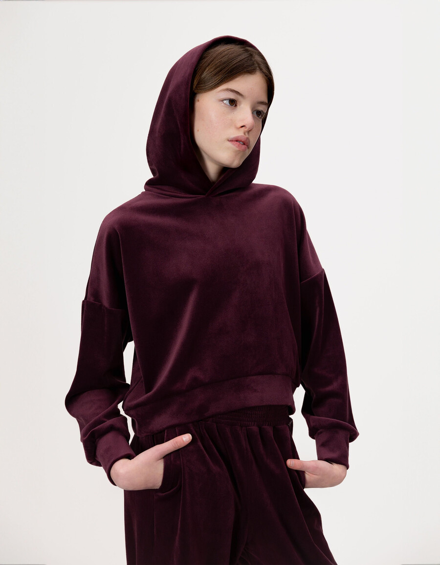 sudadera con capucha de punto de terciopelo burdeos para niña