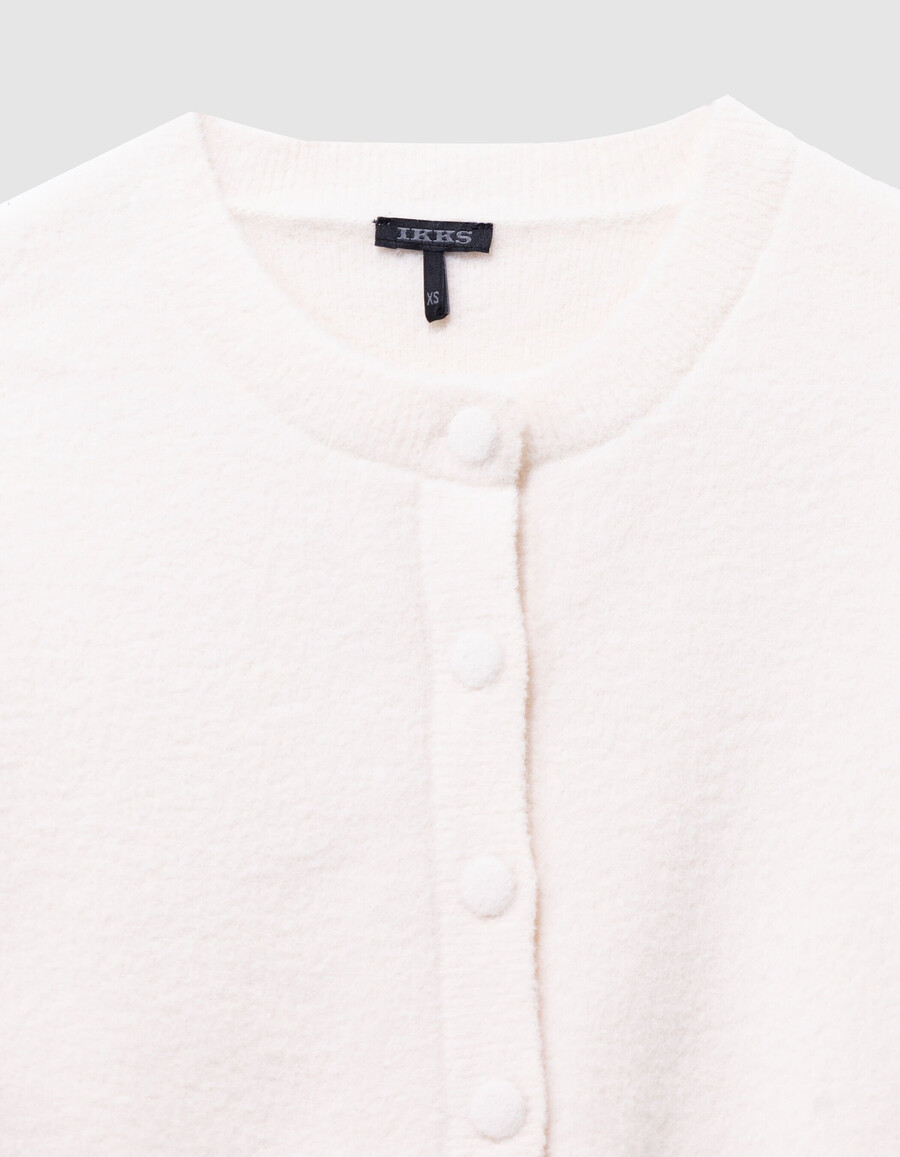 cárdigan de punto suave beige con botones para niña