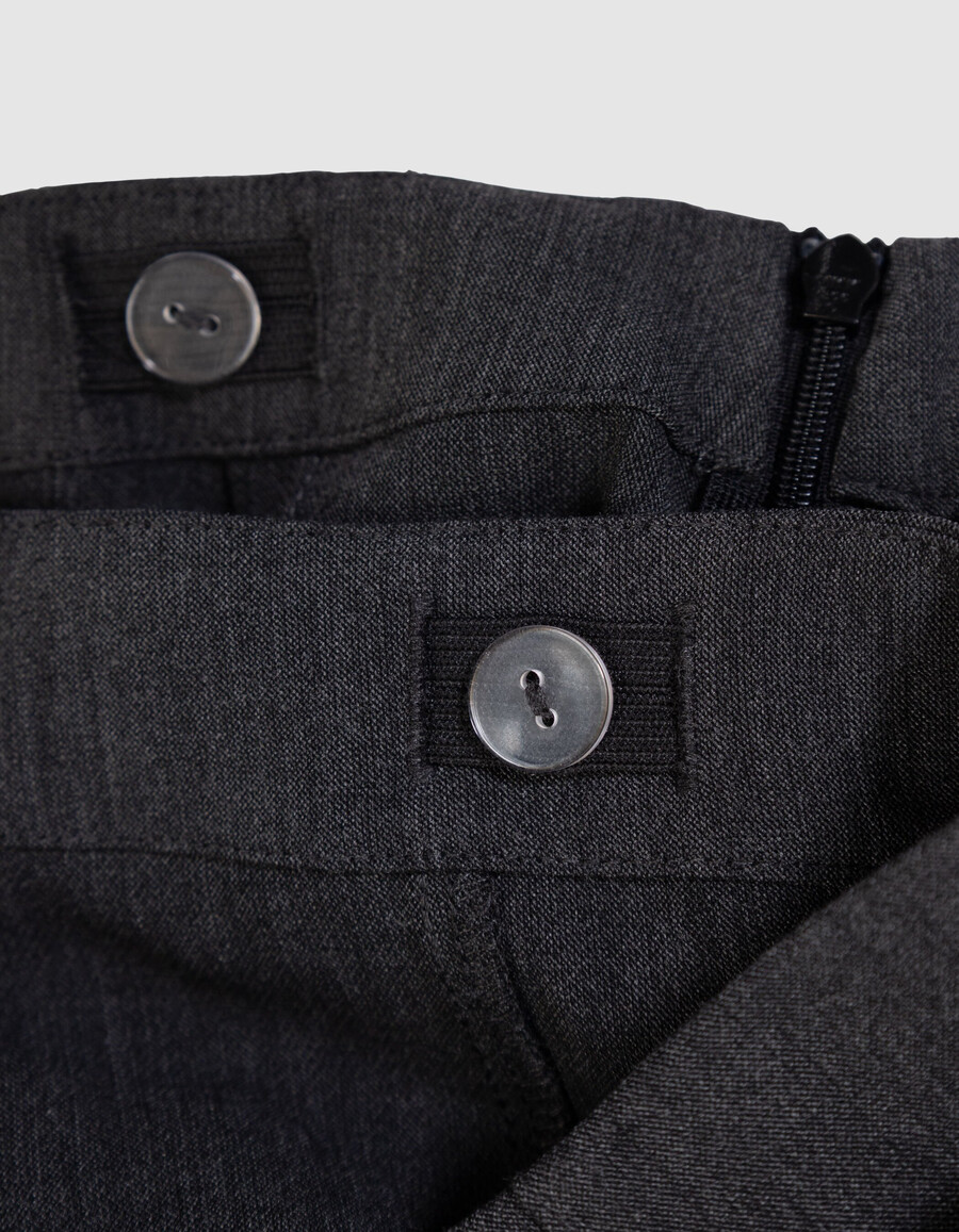pantalón acampanado gris 2 en 1 para niña con falda extraíble