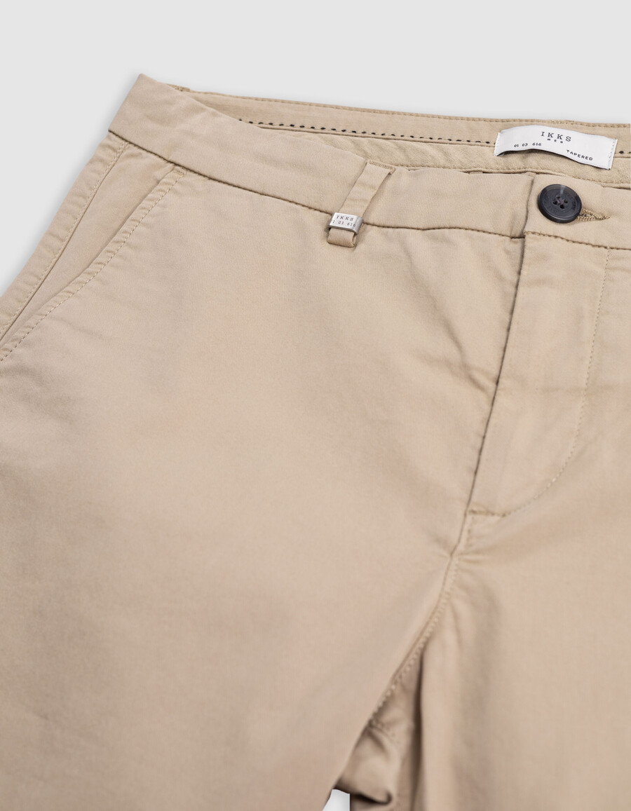bermudas chinas cónicas color arena para hombre